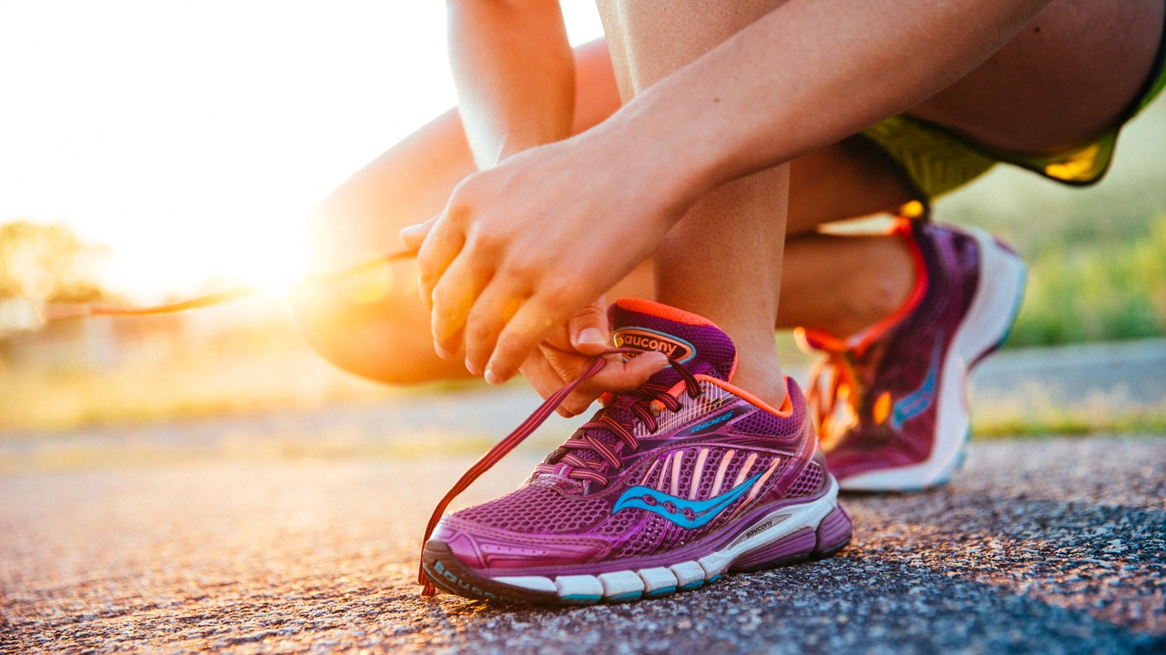 Should your heel move in running shoes?