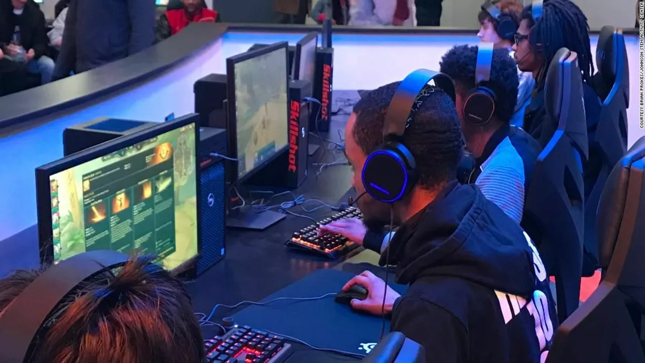 Esports Education - Training competitive video gamers and teams